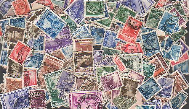 Italy. 250+ stamps: commemoratives, definitives, airmails, 1930's to 1950's